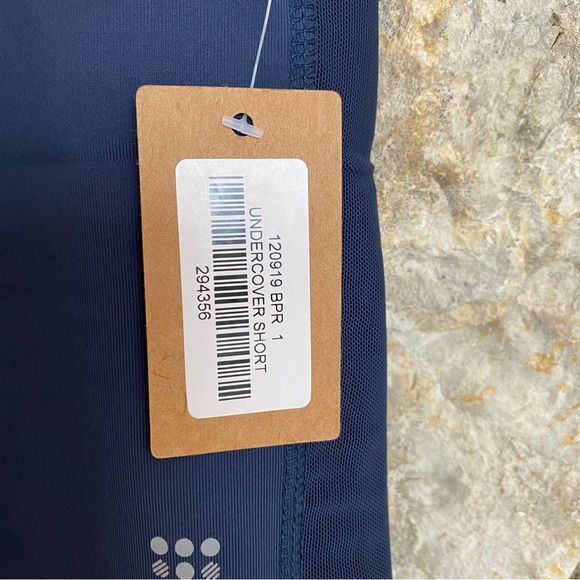 NWT Title Nine Undercover Short Blue S - Picture 4 of 6